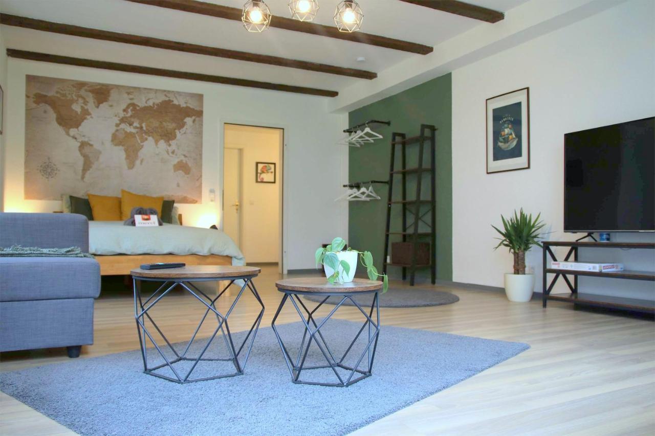 Studio-apartment Mit Garten, Parkplatz & Kueche *